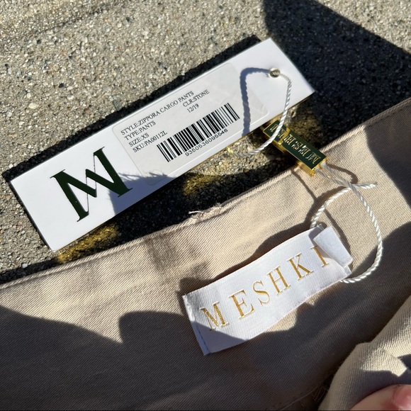 NWT Meshki tan cream high rise zipper cargo jogger pants - Picture 4 of 6